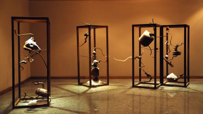 苏海宁 涌动系列之五 雕塑50cm×50cm×110cm×4 2015年